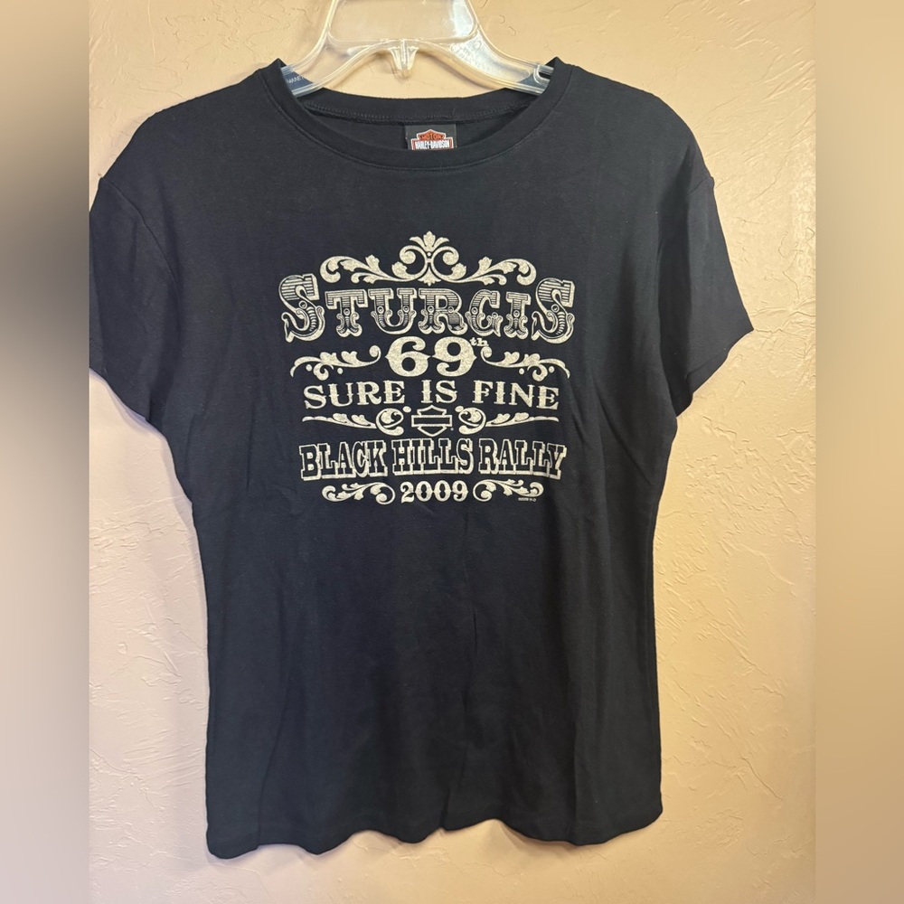 Black Hills Rally Graphic Women's Top
